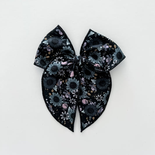 Midnight Floral Fable Bow