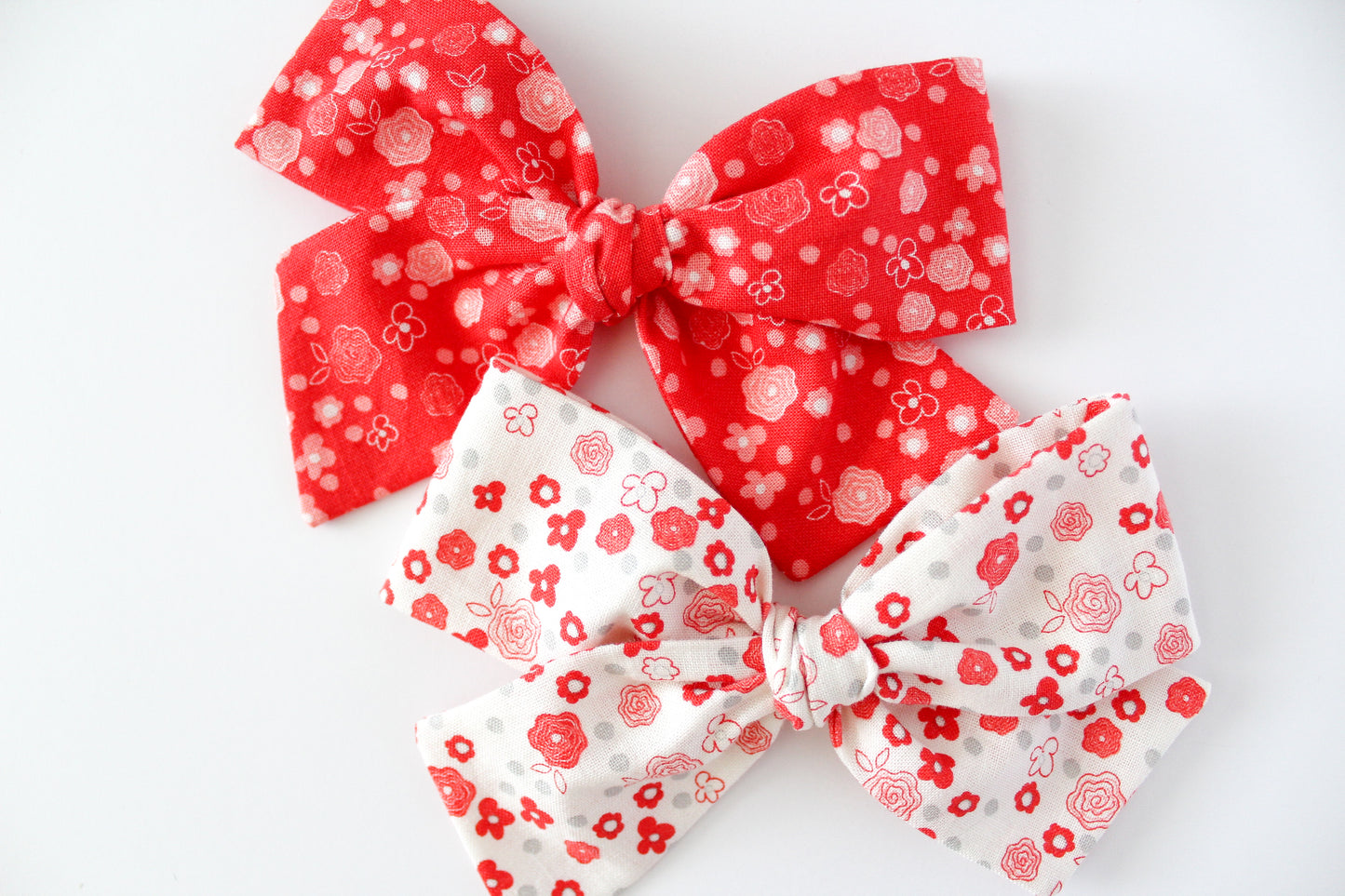 Ditsy Floral Hand-tied Bow Set