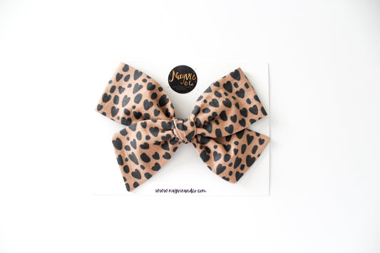Leopard Hearts Hand-tied Bow